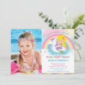 マーメイドユニコーンプールパーティー誕生日ブロンド写真 招待状 (スタンド正面)