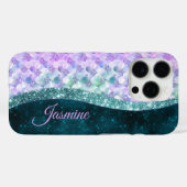 マーメイド皮膚ティール(緑がかった色)銀フェイクグリッターモノグラム Case-Mate iPhoneケース (裏面 (横))