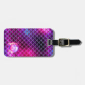 マーメイド真珠とはかりで測モノグラムピンクID600 ラゲッジタグ (正面横)