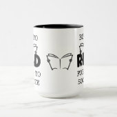 マ生まれグの交付を強いられる マグカップ (中央)