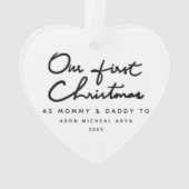 ミイラおよびお父さんの上品として私達の初めてのクリスマス オーナメント (裏面)