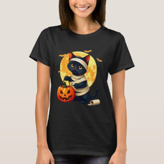 ミイラの格好をした黒猫とカボチャのハロウィン Tシャツ
