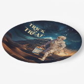 ミイラを扱うハロウィーントリック ペーパープレート (アングル)