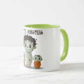 ミイラ化した怪物の父と息子 マグカップ (正面右)