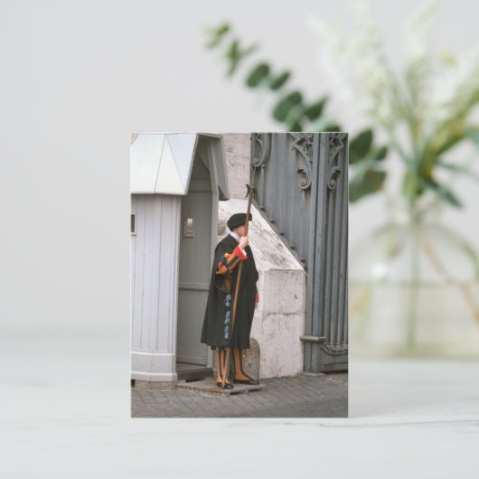 ミケランジェロがデザインしたユニフォームのスイスガード ポストカード (スタンド正面)