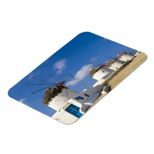 ミコノス島の美しい風車 マグネット (左側)