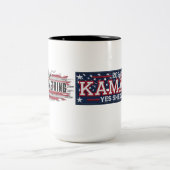 ミシェル・オバマ"何かをする" "彼女ができるYES"マグカップ ツートーンマグカップ (中央)