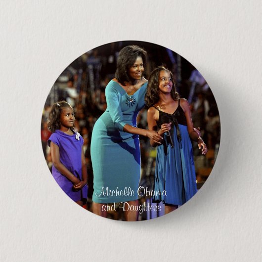 ミシェールオバマおよび娘 缶バッジ (正面)