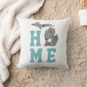 ミシガンホームウィズグレーアンドブルーポピー クッション (ブランケット)