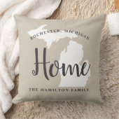 ミシガンホームベージュアンドグレーカスタムシティハート クッション (ブランケット)