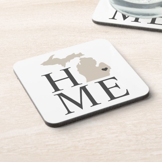 ミシガンホームベージュアンドグレーカスタムシティハート コースター (左側)