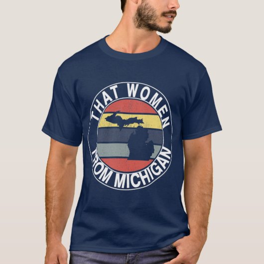 ミシガン出身の女性について Tシャツ (正面)