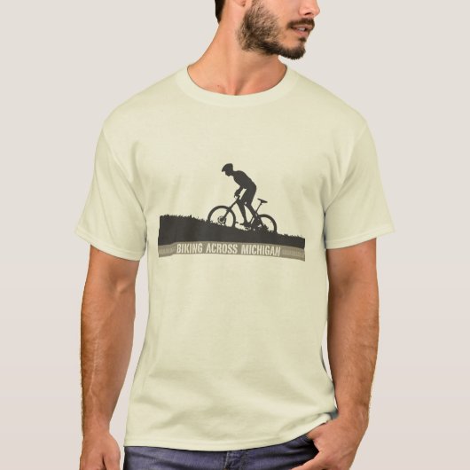 ミシガン州を渡って自転車に乗ること Tシャツ (正面)
