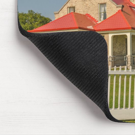 ミシガン州マッキナウシティのオールドマッキナックポイントライトハウス マウスパッド (コーナー)