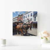 ミシガン州マッキナック島の馬車 スクエア壁時計 (ホーム)