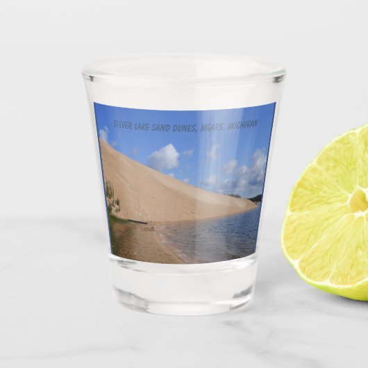 ミシガン州メアーズのシルバーレイクサンド・デューンズ ショットグラス (正面)