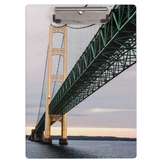 ミシガン湖からマッキナック橋が見える クリップボード (正面)