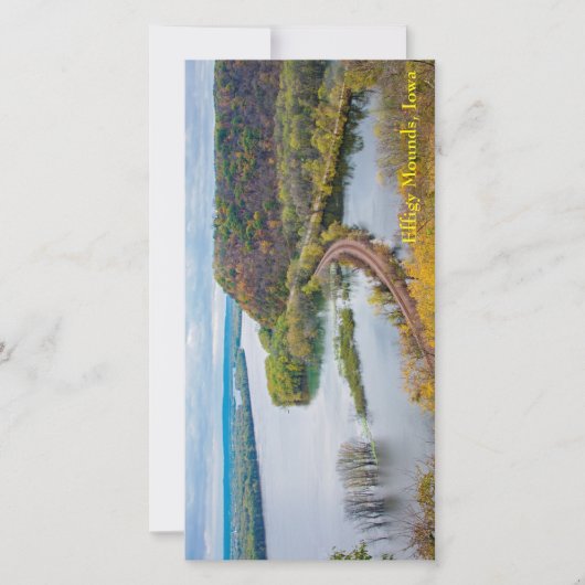 ミシシッピ川と木の茂った断崖 (正面)