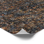 ミシシッピ川に沿った古い錆びたビール缶 ポスター (角)