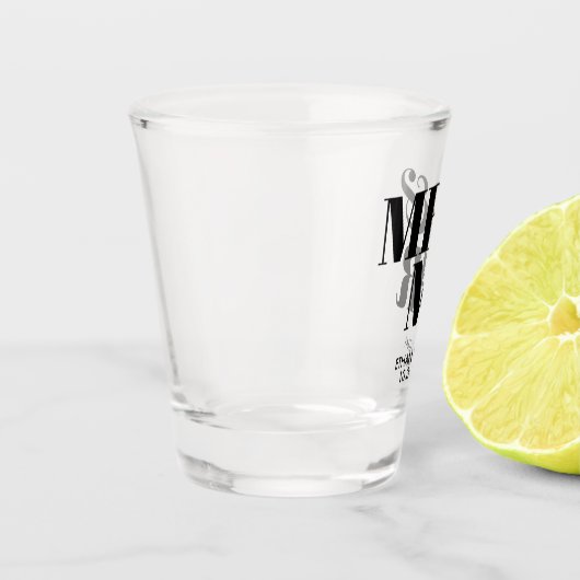 ミスター・アンド・ミスターパーソナライズされたズの結婚ショット・グラスのお願い ショットグラス (左)