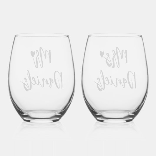 ミスター・アンド・ミセス・タイポグラフィとハート結婚の二組一組 ステムなしワイングラス (裏面)