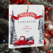 ミスター・アンド・ミセス・初めてのクリスマス・ホリデー・レッド・トラック セラミックオーナメント