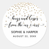 ミスター・アンド・ミセス・金ゴールド・紙吹雪からの抱擁とキス ラウンドシール (正面)