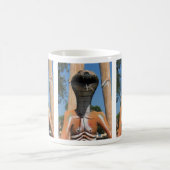 ミスター・スネーク赤コブラ頭…仏教地獄 コーヒーマグカップ (中央)