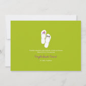 ミスター＆ミセス パープル フリップフロップ ビーチ ウェディング インビテーション (裏面)