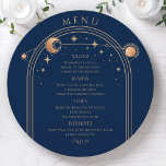 ミスティックブルー金ゴールドサンムーンスターズ宇宙結婚ズ メニュー<br><div class="desc">神秘的な青金ゴールド太陽の月の星宇宙のメニューカード結婚は、金ゴールド太陽、月と星のフレームを青い背景に備え、金ゴールド書のスクリプトの中心にあなたのメニュー詳細をモダン。提供されている文字・ボックスで文字を編集してパーソナライズ。Evco Studio ©(www.zazzle.com/store/evcostudio)による設計</div>