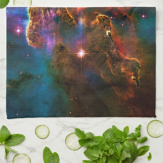 ミスティックマウンテンカリーナネブラ宇宙写真 キッチンタオル (折り畳み)