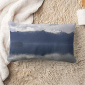 ミスティ・アラスカン海の色合い ランバークッション (ブランケット)