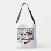 ミステリアスなカリコキャットと幻の前足 クロスボディバッグ (裏面)