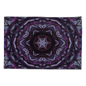 ミステリアスなマンダラルーツフラワーパープルマゼンダ 枕カバー (裏面-左)