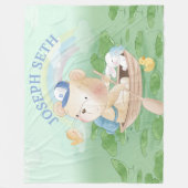 ミステリアスな沼+クマの子犬、バニーと鳥 フリースブランケット (正面)