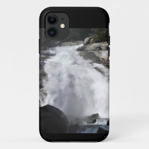 ミスト滝、キングズキャニオン国立公園(カリフォルニア州) iPhone 11 ケース