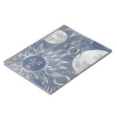 ミス太陽のティック | Dusty Blue Silver Moon Stars Sun ノートブック (左側)