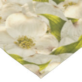 ミズキの花、春の自然の花柄の写真 テーブルクロス (アングル)