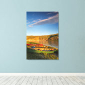 ミズーリの白い崖に沿ってカヌー キャンバスプリント (インサイチュ (ウッドフロア))