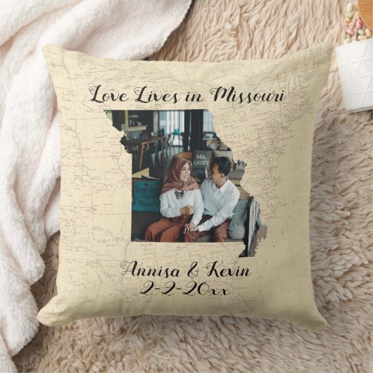 ミズーリ州に住む古い地図州の形をした写真 クッション (ブランケット)