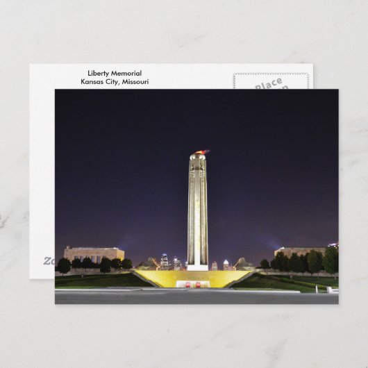 ミズーリ州カンザスシティーの夜の自由記念碑 ポストカード (正面/裏面)