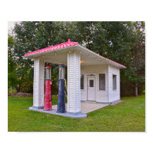 ミズーリ州レッドオークIIの旧ガスステーション