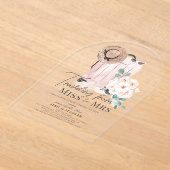 ミセス恋しく思ピンクスーツケースブライダルシャワーへ旅行 アクリル招待状 (レイダウン)