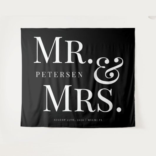 ミセス・はっきりしたタイポグラフィ・ブラック結婚の背景 タペストリー (正面(横))