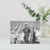 ミセス・アーノルドと子供 – 1939. ポストカード (スタンド正面)