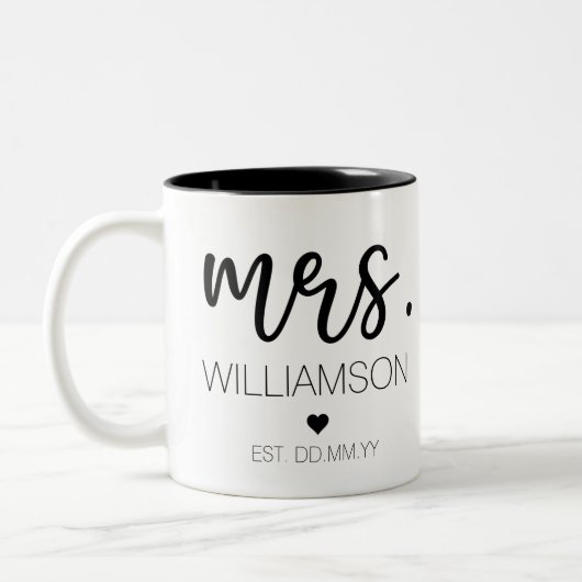 ミセス・エレガント名前をカスタムする結婚の新しいカップル・ギフト  ツートーンマグカップ (左)