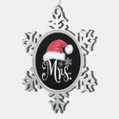 ミセス・クロース・カップルがクリスマス・パジャマ・サンタにマッチ スノーフレークピューターオーナメント (右)