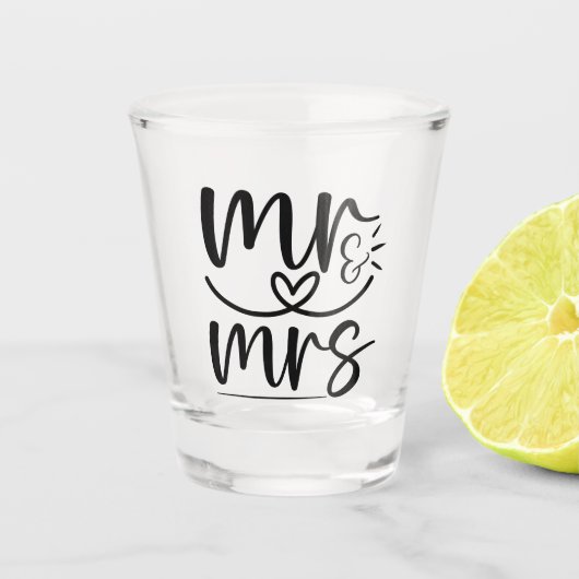 ミセス・タイポグラフィとハート ショットグラス (正面)