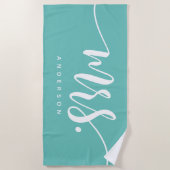 ミセス テアル アンド ホワイト 新婚 花嫁 パーソナライズド ビーチタオル (正面)