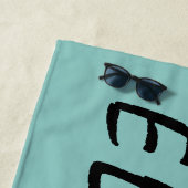 ミセス・パーソナライズされたティール（緑がかった色）と白人新婚の花嫁 ビーチタオル (インサイチュ)